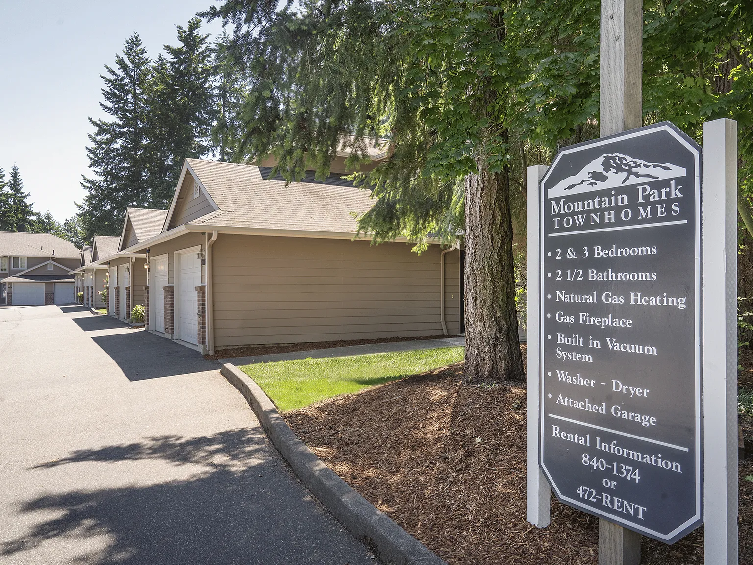 Mountain Park Townhomes — Photo 1