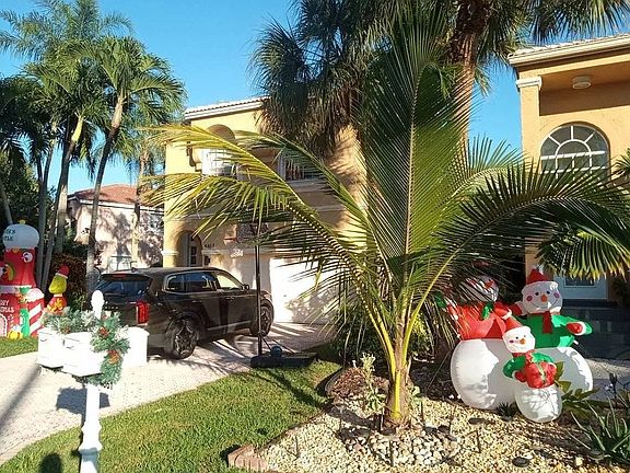 2nd image of 4867 NW 115th Ave