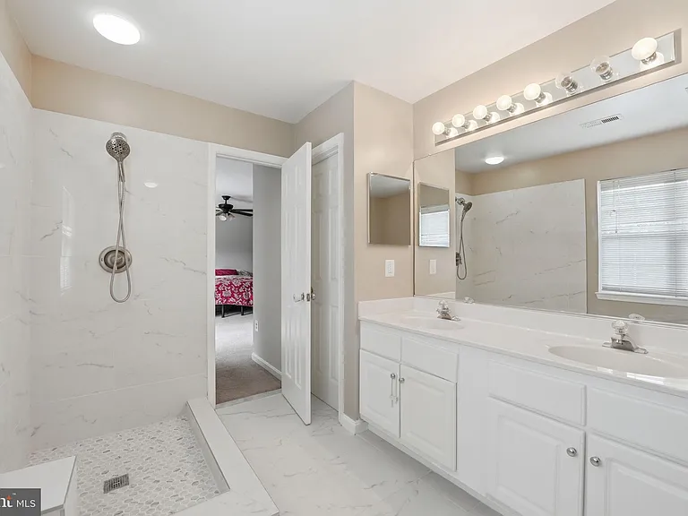 6355 Willowfield Way — Photo 36
