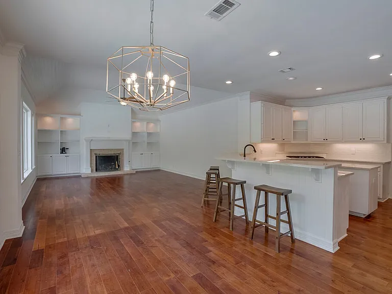 10200 Treasure Island Dr — Photo 6
