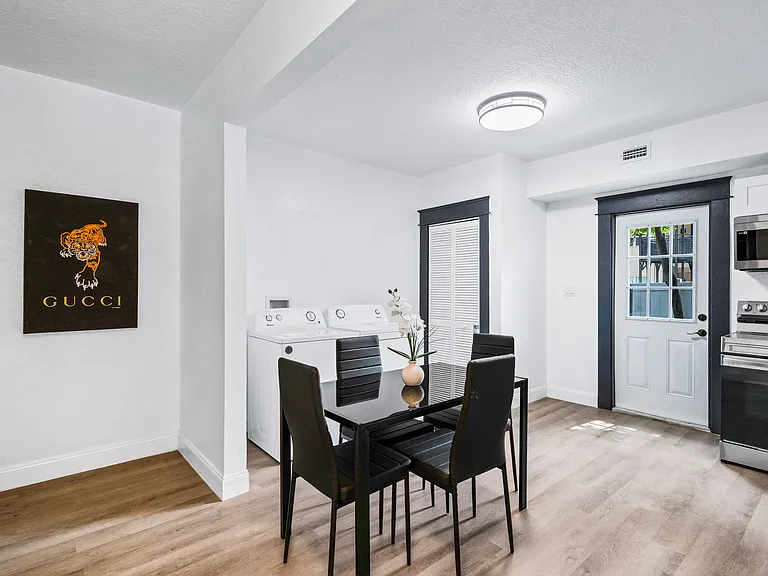 209 W Gladys St #2 — Photo 14