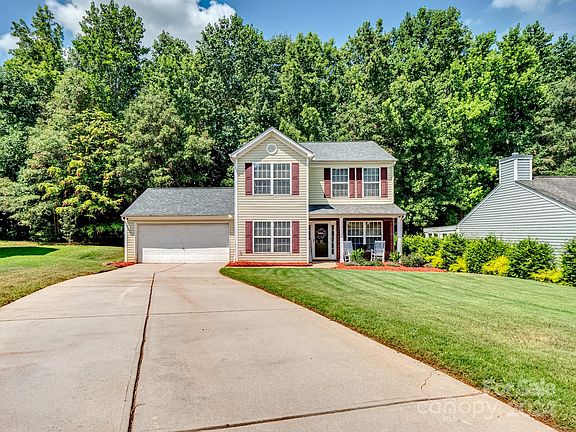 2nd image of 1426 Juniper Hills Ln
