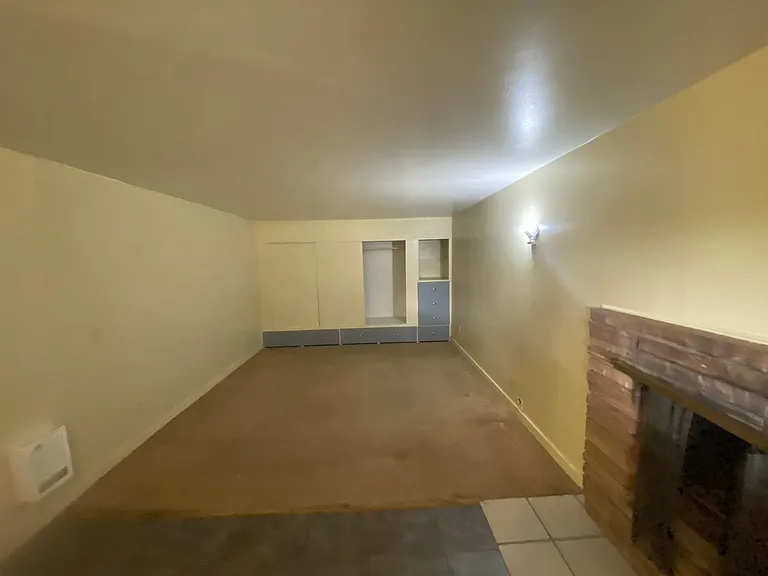 Cheney Studio Apartment Available 7/10 — Photo 7