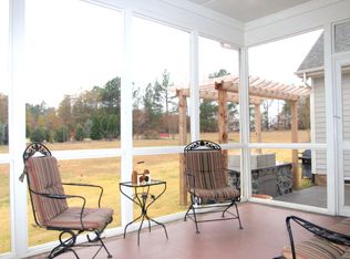 5000 Bartizan Dr, Holly Springs, NC 27540
