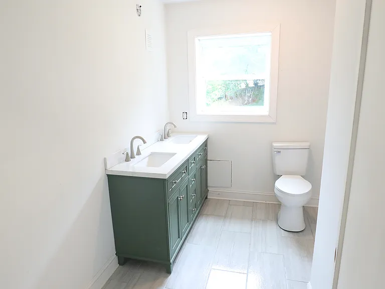 214 Park St — Photo 5