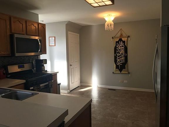 4th image of 2039 Orchard Ln #2039