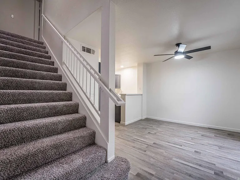 2608 Autumn Blaze Ave — Photo 8