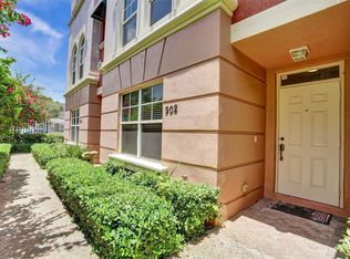1033 NE 17th Way UNIT 902, Fort Lauderdale, FL 33304