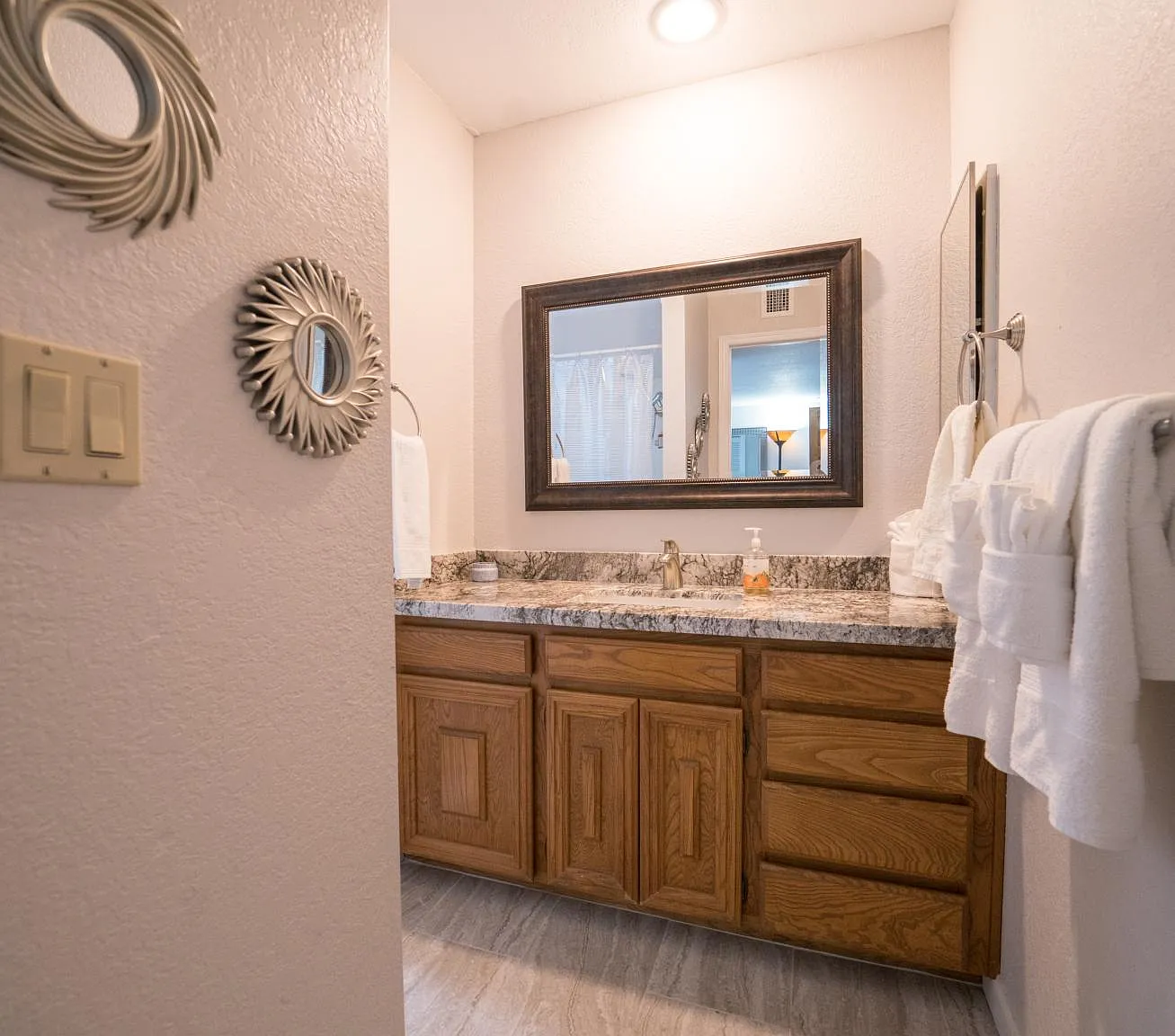 2 bed, 1812 sqft, $6,495 — Photo 2