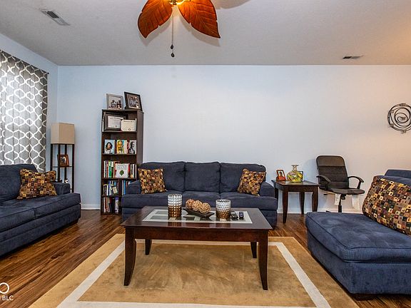 2nd image of 2251 Colfax Ln