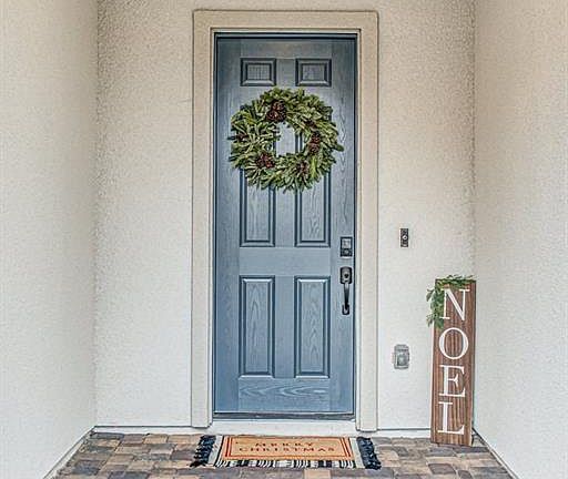 2nd image of 3444 Molinos Dr