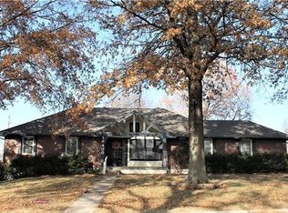 16400 E 36th St S, Independence, MO 64055