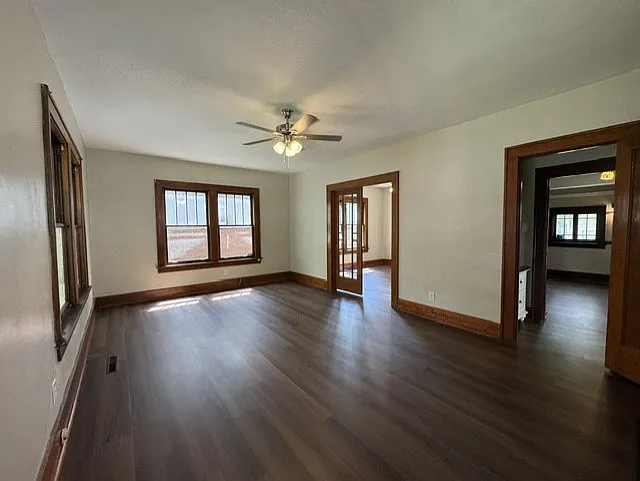 1119 S Macarthur Blvd — Photo 4