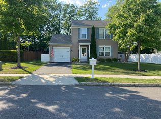 69 Lamp Post Dr, Barnegat, NJ 08005