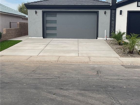 2nd image of 2925 Country Club Drive