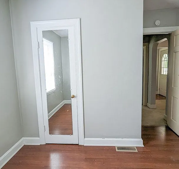 1408 N Lorraine Ave — Photo 12
