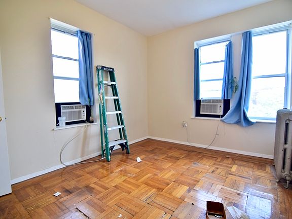 5th image of 490 Ocean Pkwy #28A