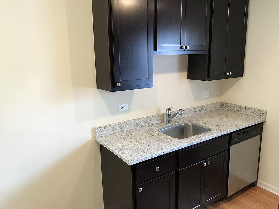 1st image of 4746 N Sacramento Ave #8a23cda52