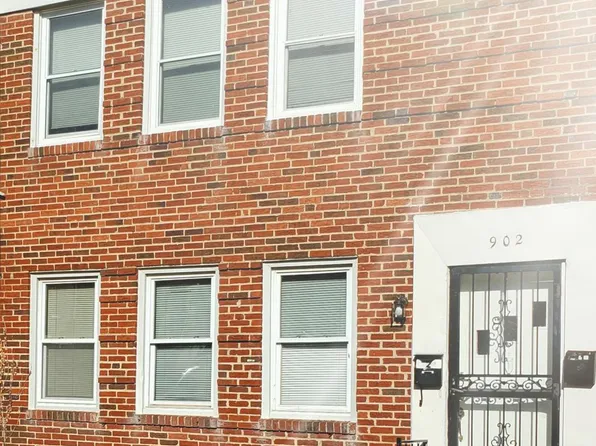902 Saint Dunstans Rd, Baltimore, MD