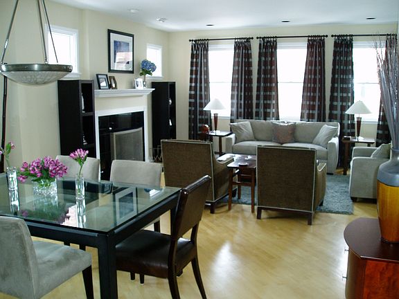 2nd floor living/dining room