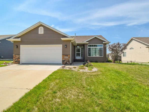 5605 W Pineridge Dr, Sioux Falls, SD 57107