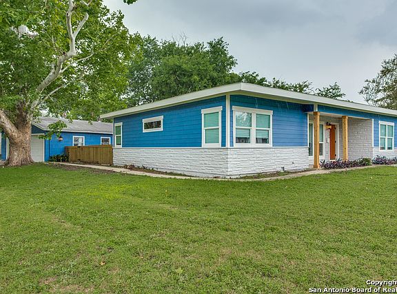 2nd image of 124 Sandra Dr