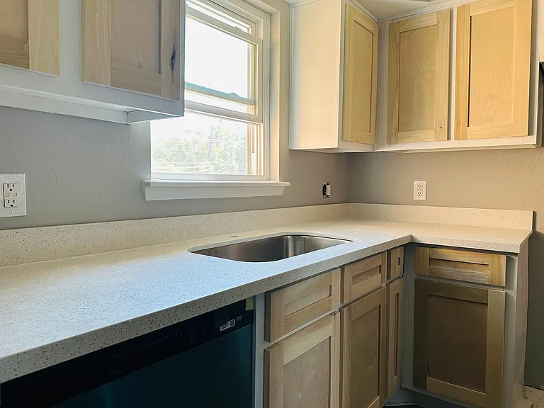 The Place at Baytown — Photo 15