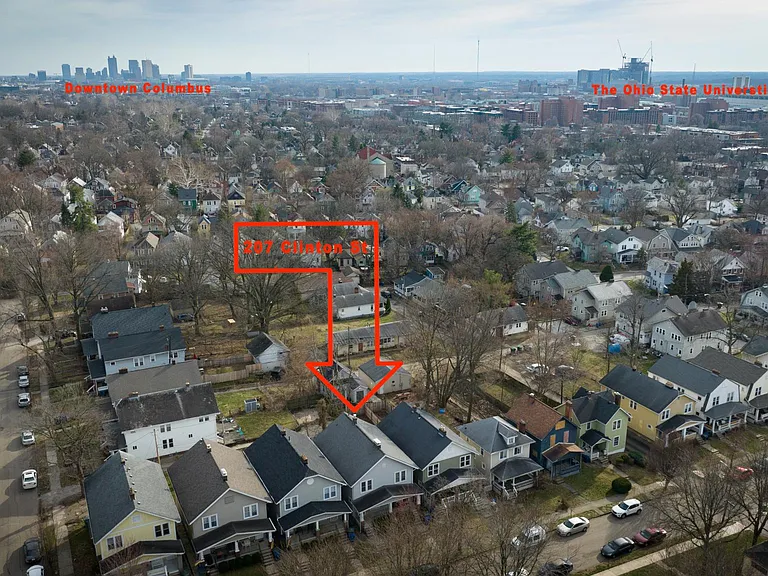 209 Clinton St — Photo 26
