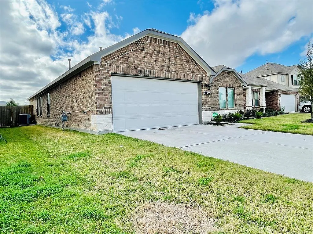 Photo 1 of 19 - 21335 Cypress Live Oak Dr - Cypress, TX Primary Photo - 21335 Cypress Live Oak Dr