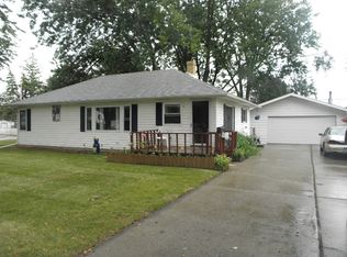 811 Meadowlawn St, Saginaw, MI 48604