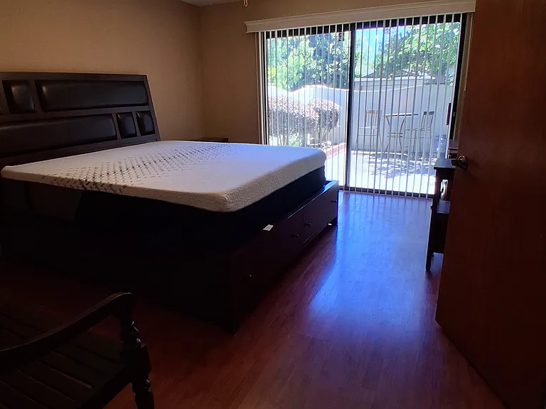 1127 Rosa Del Rio Way — Photo 8
