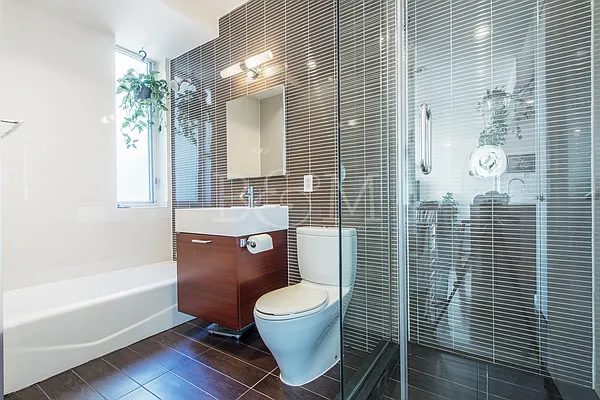 Sold by Brick&Mortar | media 19