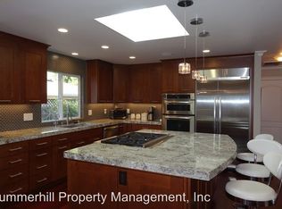 260 Chateau Dr, Los Altos, CA 94022