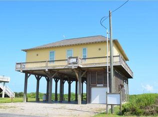 1242 Gulf Rd, Crystal Beach, TX 77650