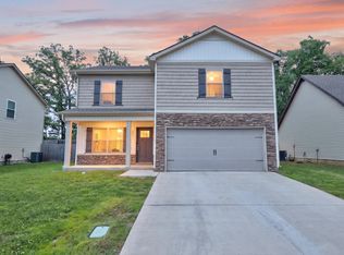 2331 Red Barn Rd, Christiana, TN 37037