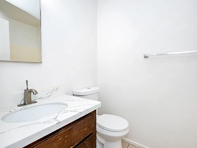 360 S 1st Ave #16 — Photo 8