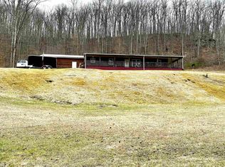 127 McCoy Branch Rd, Louisa, KY 41230