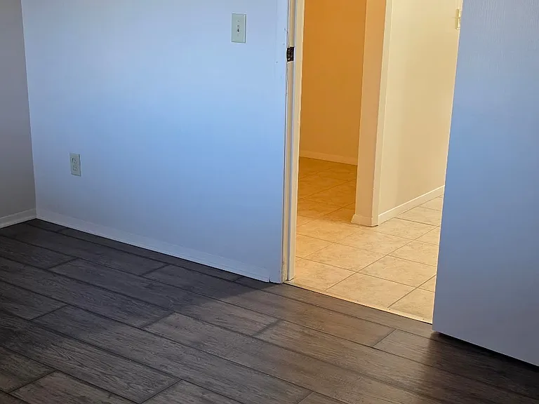 141 S Bates St #4 — Photo 8