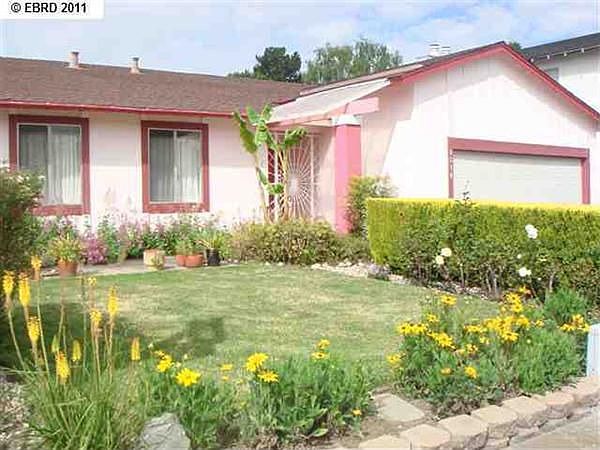 2nd image of 2210 Lupine Rd