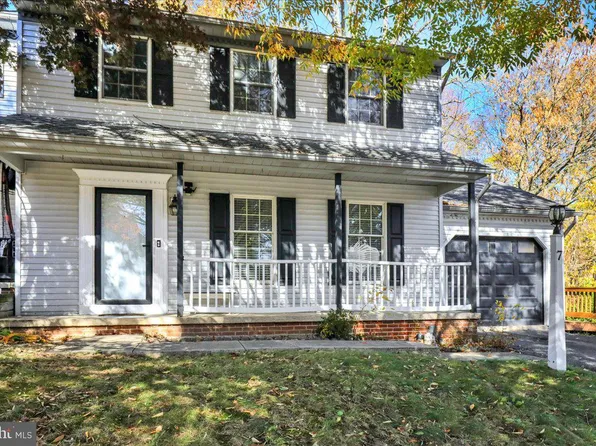 7 Deep Hollow Ln, Lancaster, PA 17603