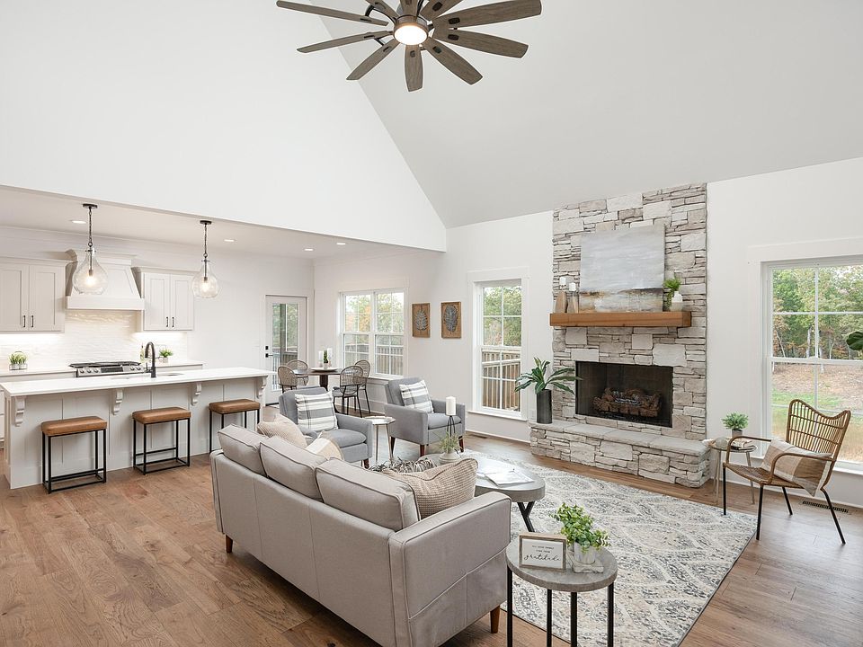1st image of 240 Goose Creek Cir
