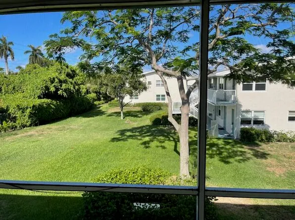 240 Horizons W #211, Boynton Beach, FL 33435