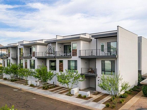 2nd image of 7300 E Minnezona Ave #4t1dwpdav