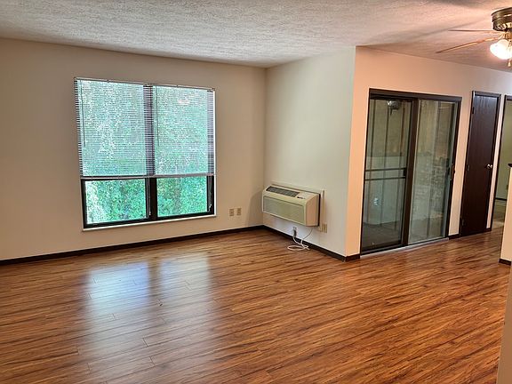 4th image of 333 W Lake Ave APT 8A