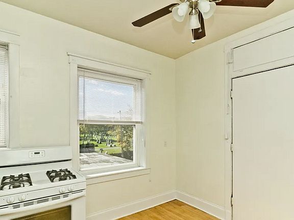 5th image of 4910 N Glenwood Ave #2