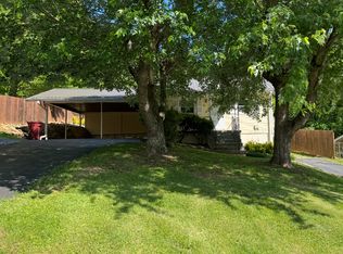 1504 Orleans St, Johnson City, TN 37601