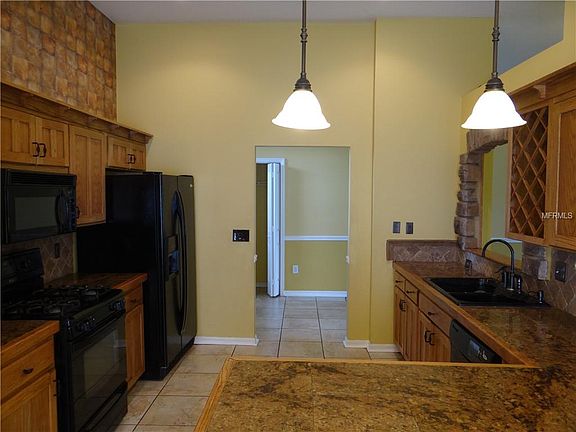2nd image of 29401 Crossland Dr