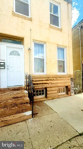 3737 N 6th St Photo 1
