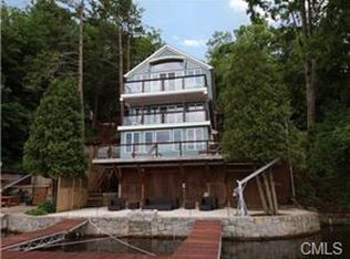 33 Bankside Trl, Sandy Hook, CT 06482