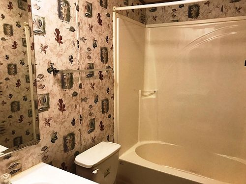 2nd image of 323 Van Buren Cir